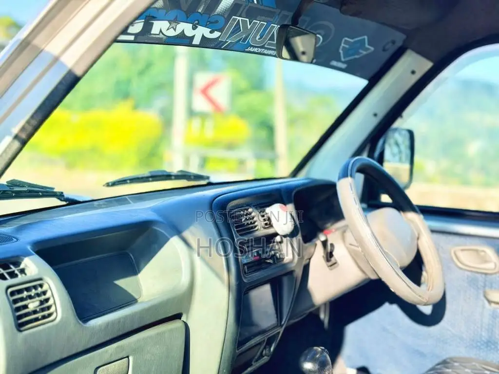Suzuki Every 2001 Van (Used)