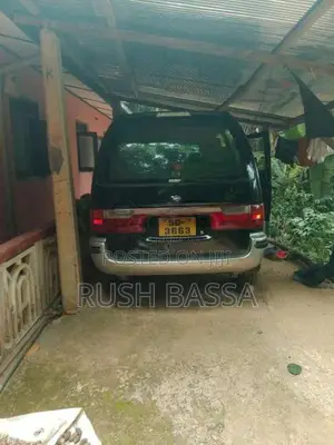 Nissan Serena 1992 Van (Used)