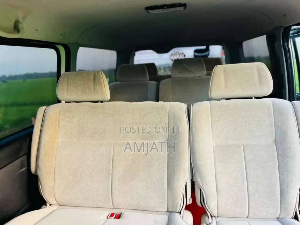 Toyota KDH SUPER GL 201 2012 Van (Used)