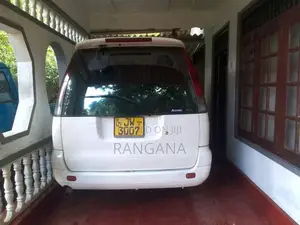 Toyota Noah CR42 2000 Van (Used)