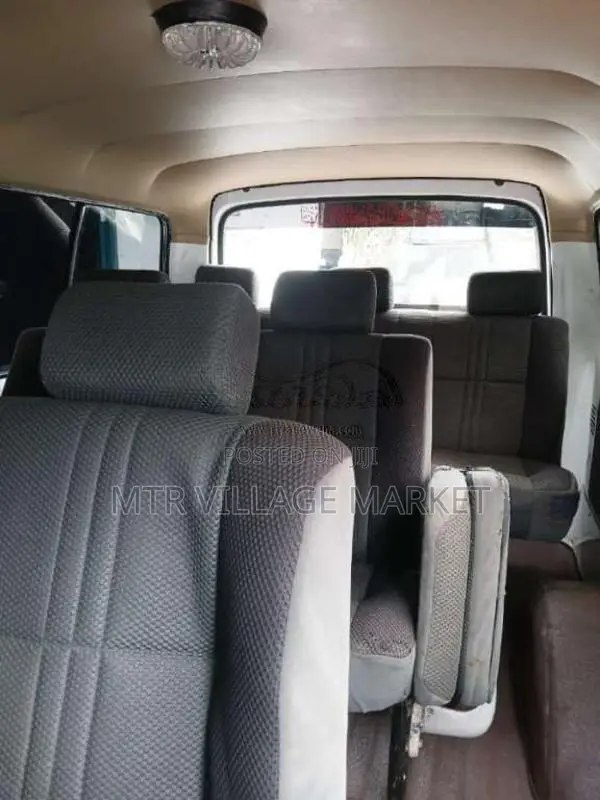 Toyota HIACE 1979 Van (Used)