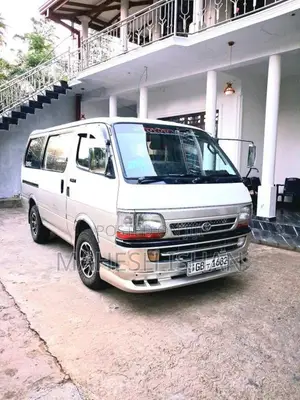 Toyota Dolphin 1999 Van (Used)