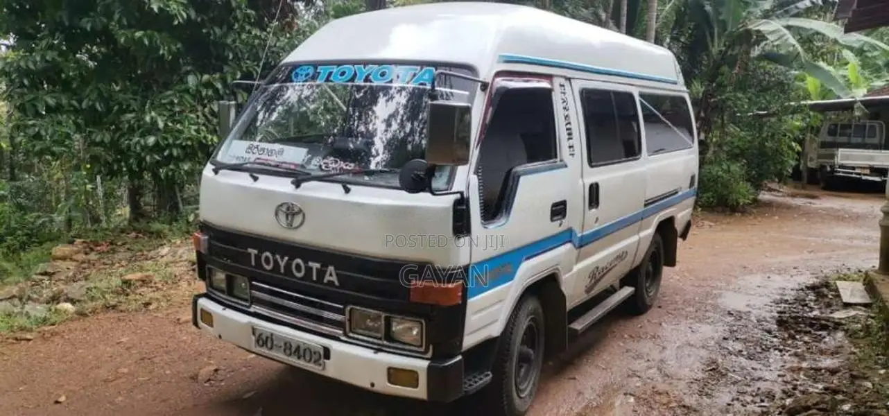 Toyota Dyna 1988 Van (Used)