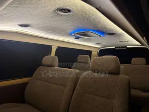 Toyota HIACE Dolphin 113 1992 Van (Used)