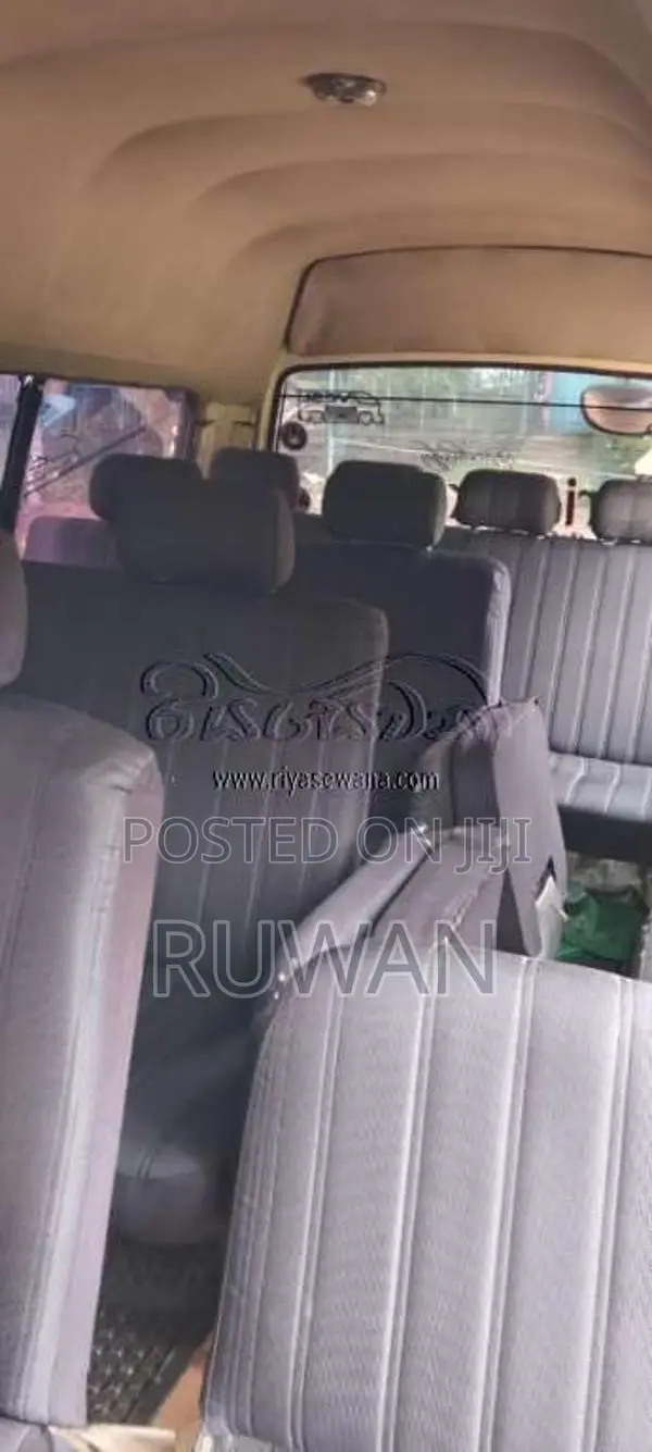 Toyota Shell 1988 Van (Used)