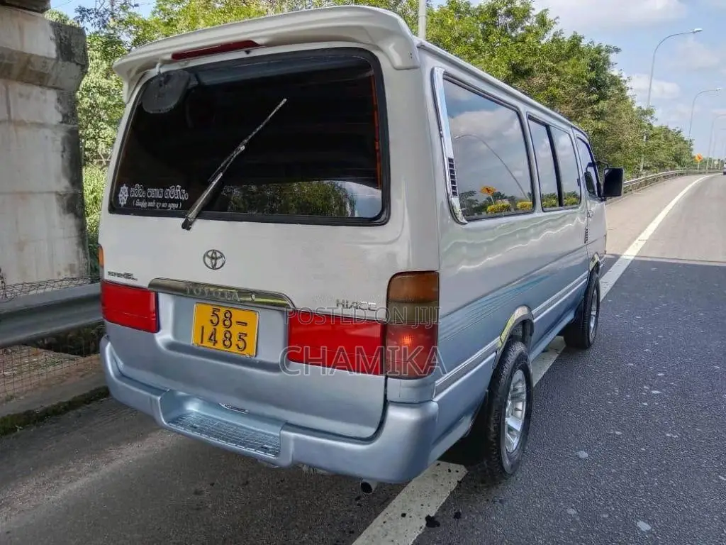 Toyota Dolphin 102 1992 Van (Used)