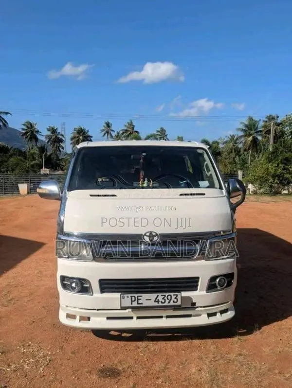 Toyota KDH 2012 Van Unregistered (Recondition)