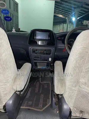 Toyota Cr42 2006 Van (Used)