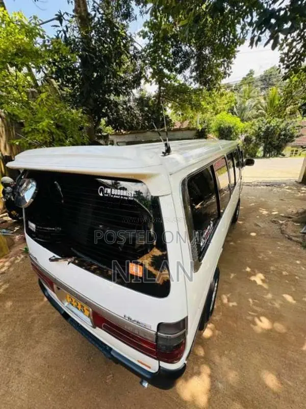 Toyota Dolphin 1989 Van (Used)