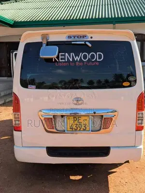 Toyota KDH 2012 Van Unregistered (Recondition)