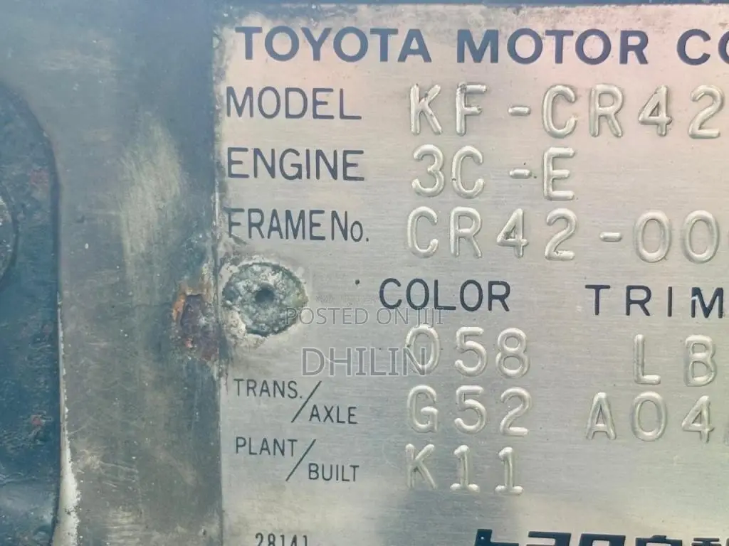 Toyota Noah CR42 2003 Van (Used)