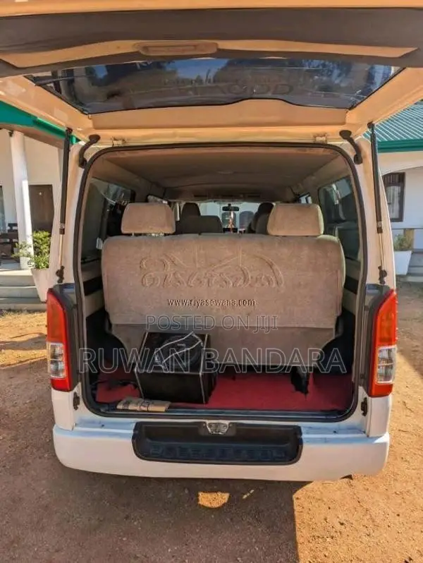 Toyota KDH 2012 Van Unregistered (Recondition)