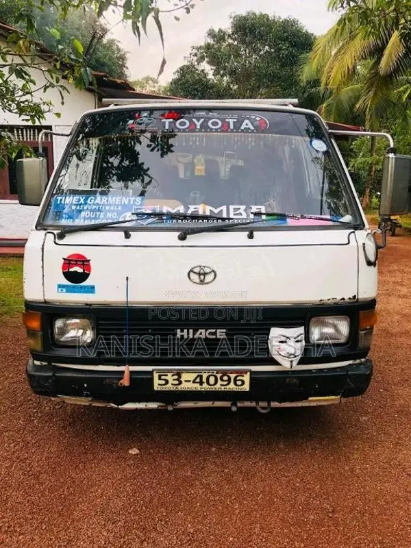 Toyota HIACE 1988 Van (Used)