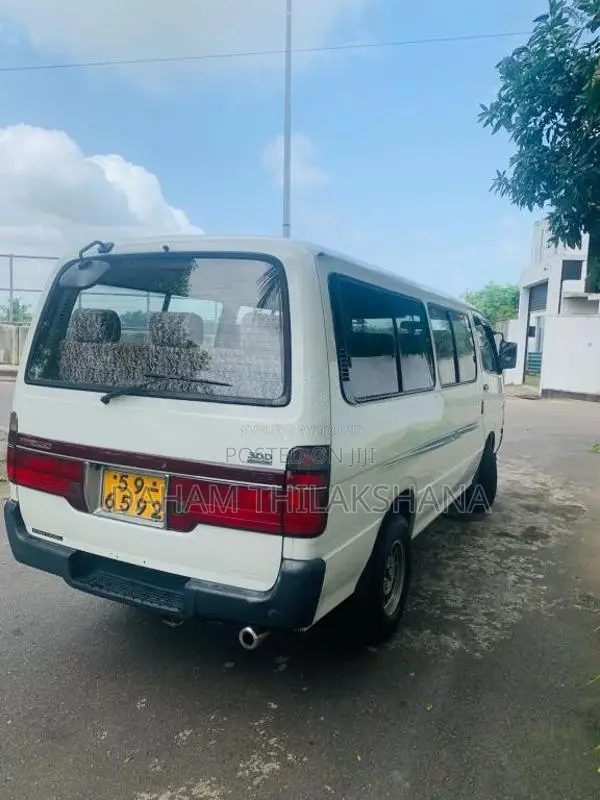 Toyota DOLPHIN 113 1997 Van (Used)