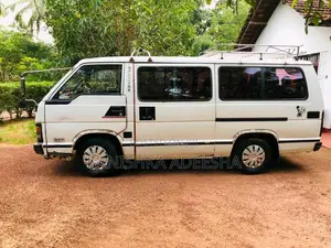 Toyota HIACE 1988 Van (Used)