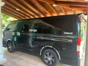 Toyota KDH 2011 Van (Used)