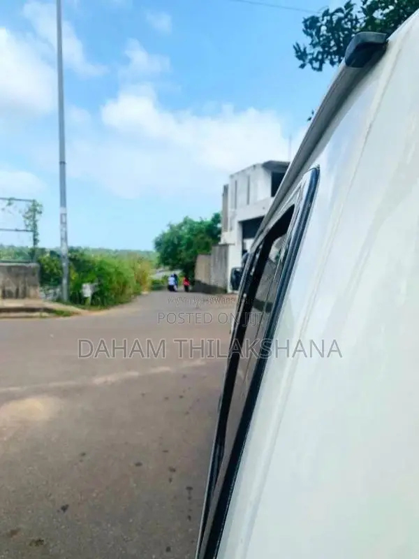 Toyota DOLPHIN 113 1997 Van (Used)