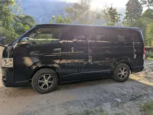 Toyota KDH 2015 Van (Used)