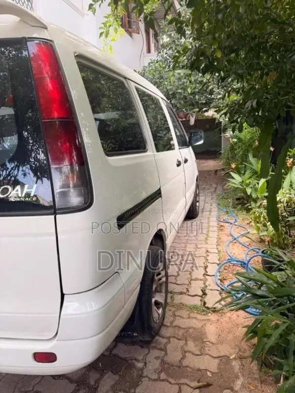 Toyota KR42 2000 Van (Used)