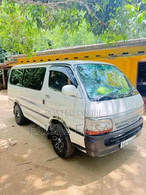 Toyota Dolphin 1993 Van (Used)