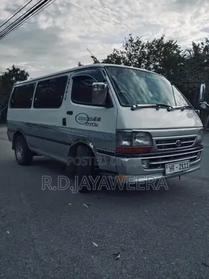 Toyota Dolphin LH172 2003 Van (Used)