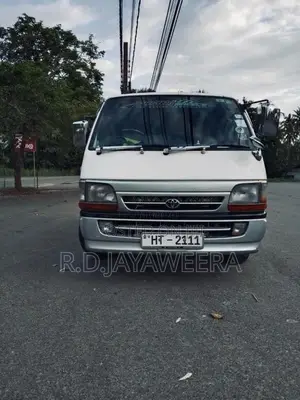 Toyota Dolphin LH172 2003 Van (Used)