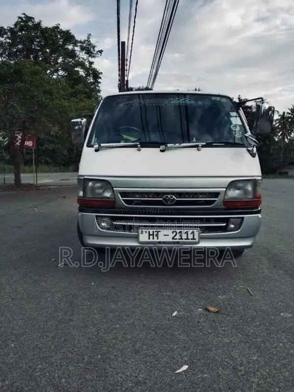 Toyota Dolphin LH172 2003 Van (Used)
