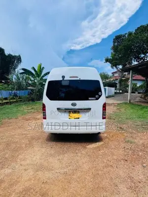 Micro Kdh 2013 Van (Used)