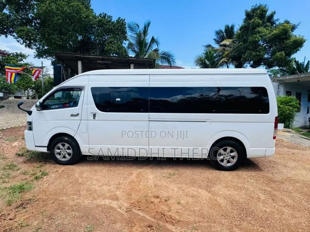 Micro Kdh 2013 Van (Used)