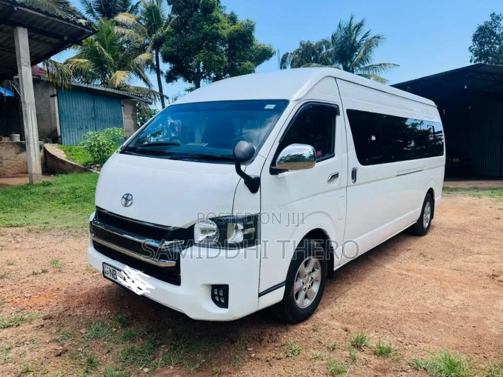 Micro Kdh 2013 Van (Used)