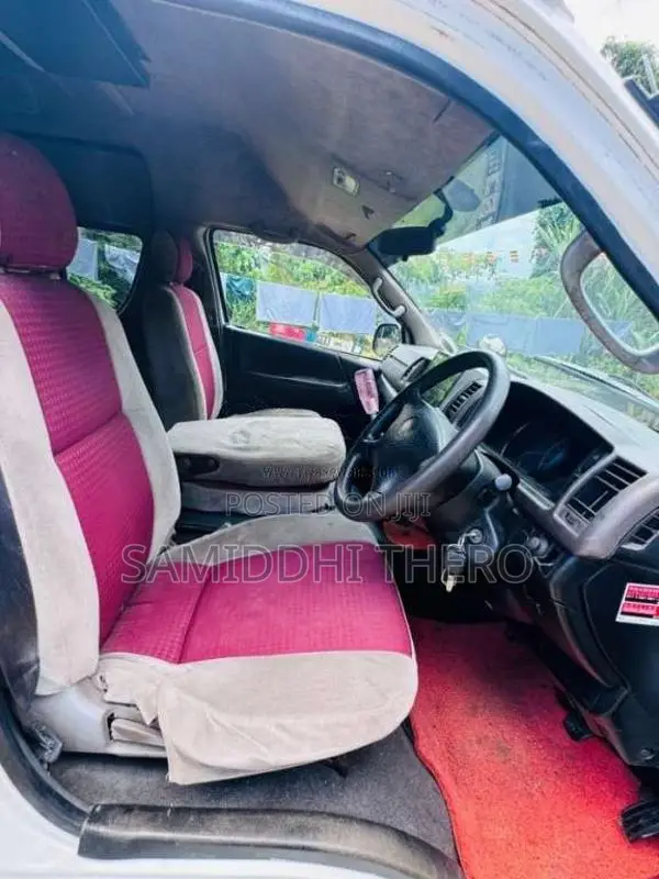 Micro Kdh 2013 Van (Used)