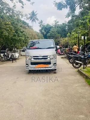 Toyota KDH GL 2015 Van Unregistered (Recondition)