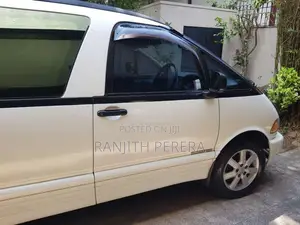 Toyota Estima 2008 Van (Used)