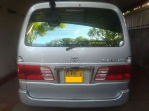Toyota Granvia 2008 Van (Used)