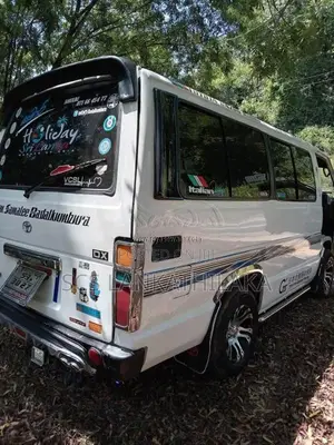 Toyota Shell 1991 Van (Used)