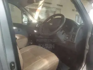 Toyota Granvia 2008 Van (Used)