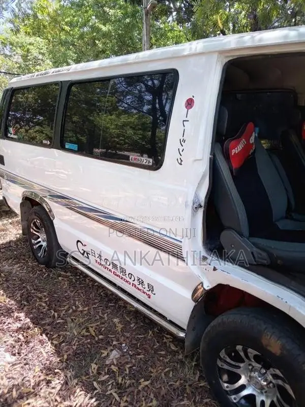 Toyota Shell 1991 Van (Used)