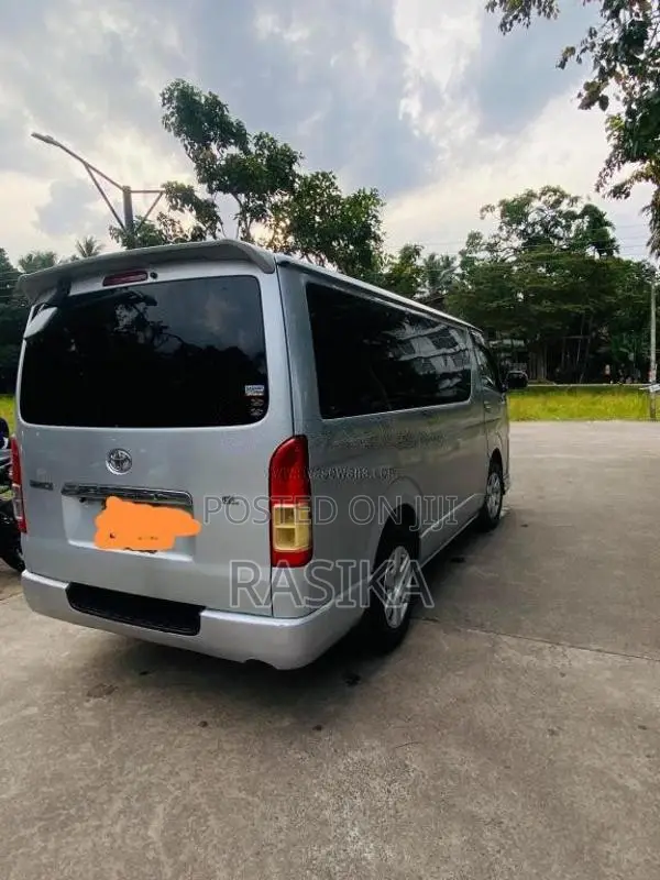 Toyota KDH GL 2015 Van Unregistered (Recondition)