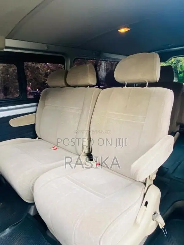 Toyota KDH GL 2015 Van Unregistered (Recondition)