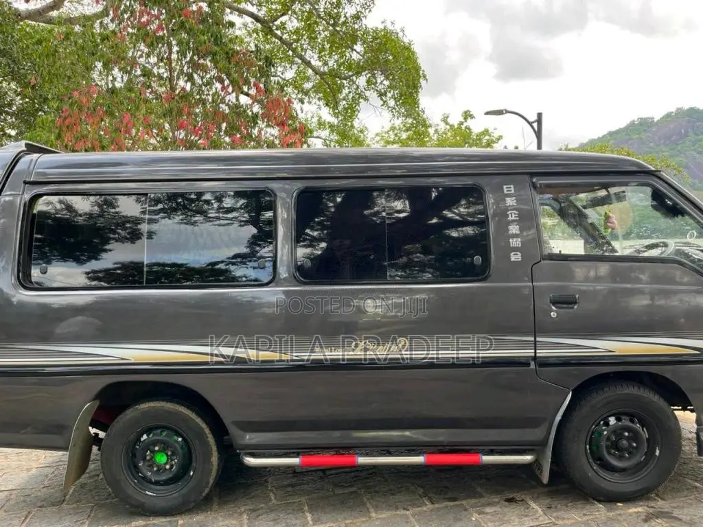 Honda Honda 2011 Van (Used)