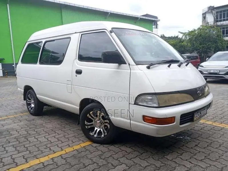 Toyota CR27 1995 Van (Used)