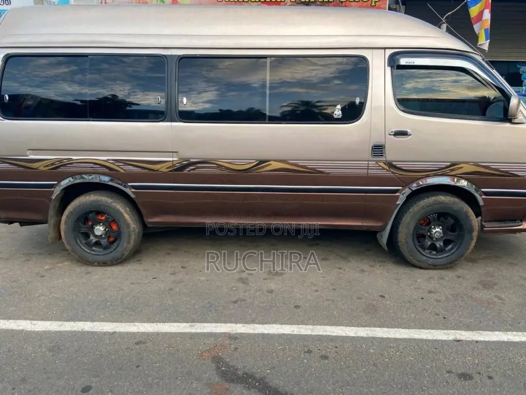 Toyota HIACE 1997 Van (Used)