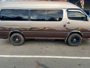 Toyota HIACE 1997 Van (Used)