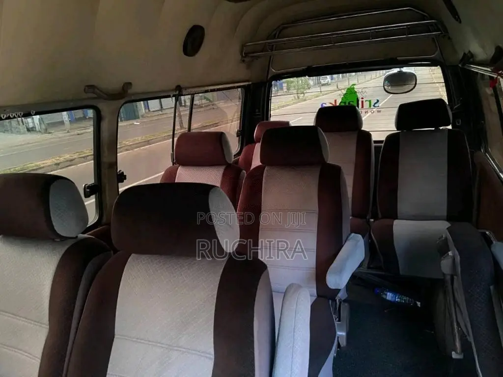 Toyota HIACE 1997 Van (Used)