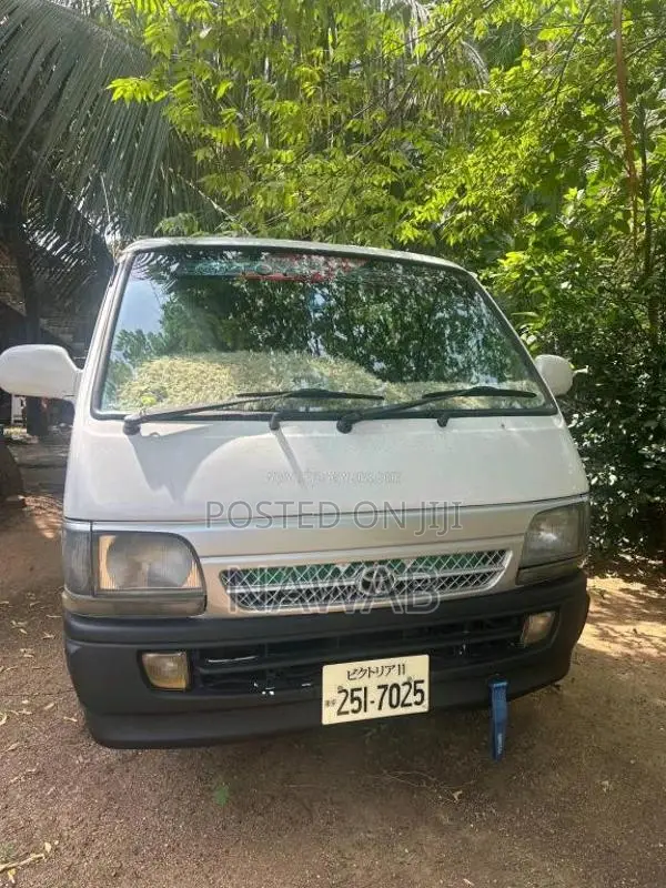 Toyota Lh103 Hiace Dolphin 1997 Van (Used)