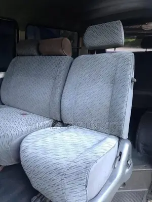 Toyota Dolphin 1992 Van (Used)
