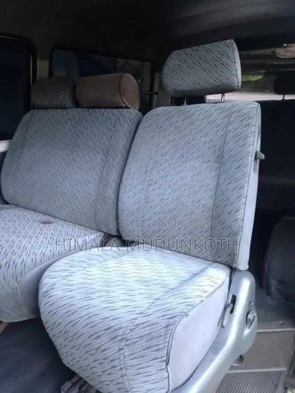 Toyota Dolphin 1992 Van (Used)