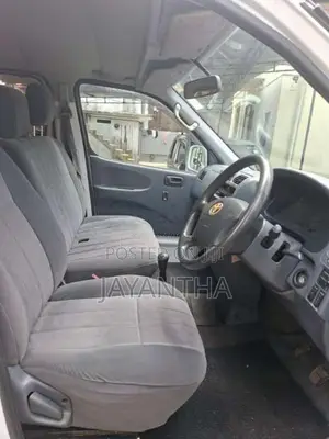 Toyota Granvia 2007 Van (Used)