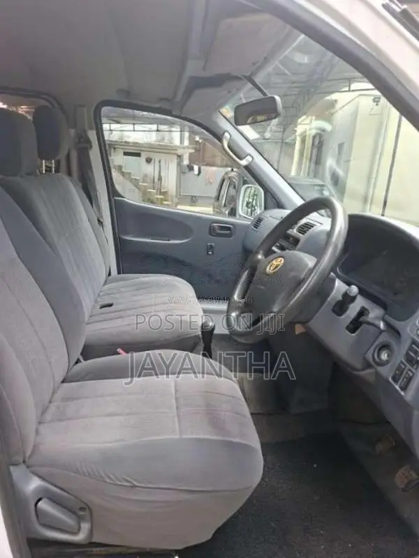 Toyota Granvia 2007 Van (Used)