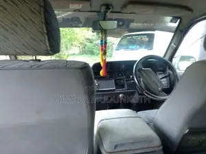 Toyota Dolphin 1992 Van (Used)